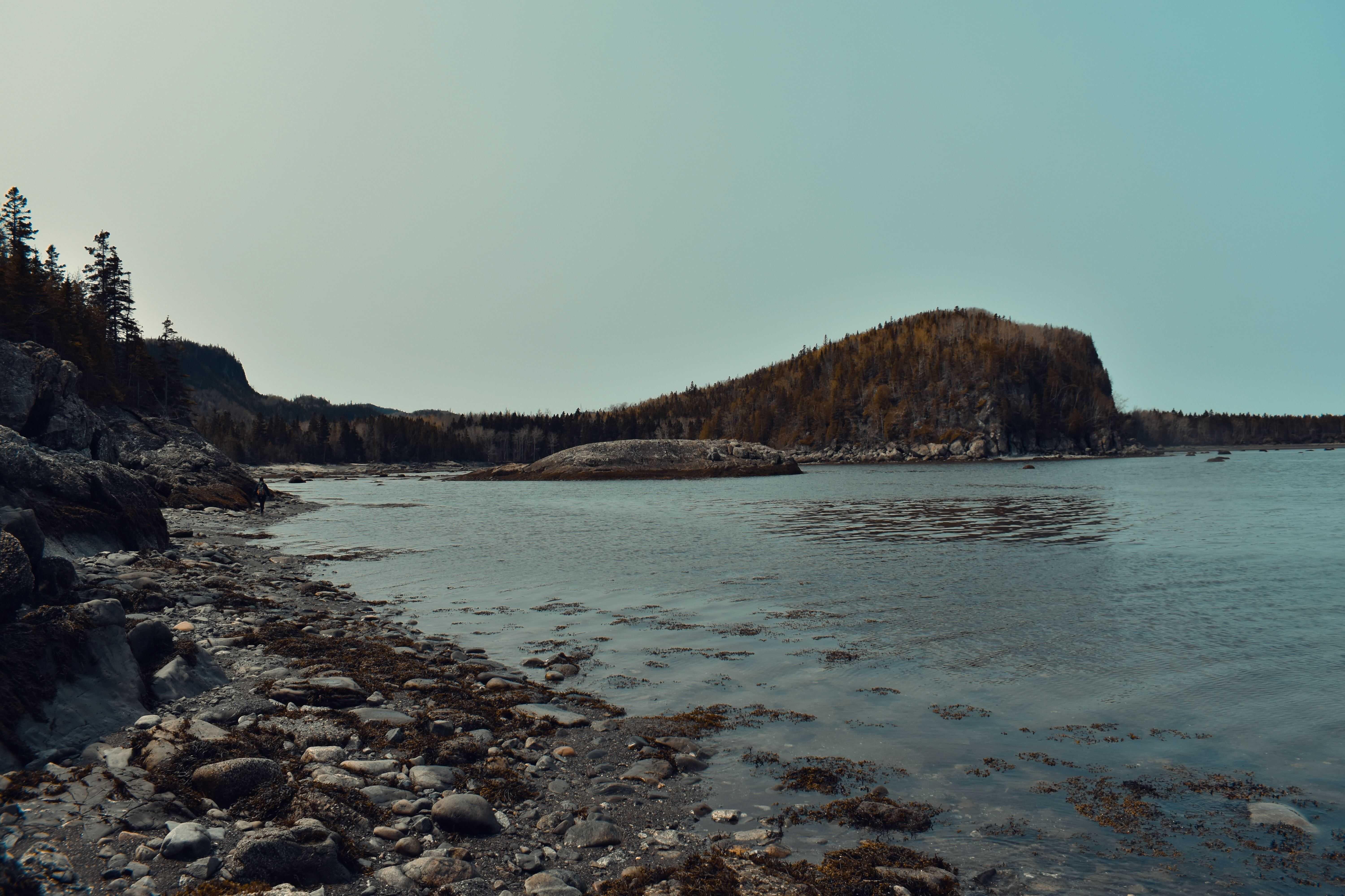 Image of a lake